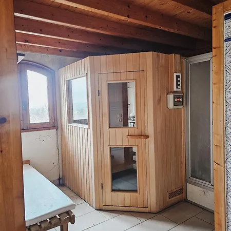 Piscine Intérieure, Sauna, 5 *